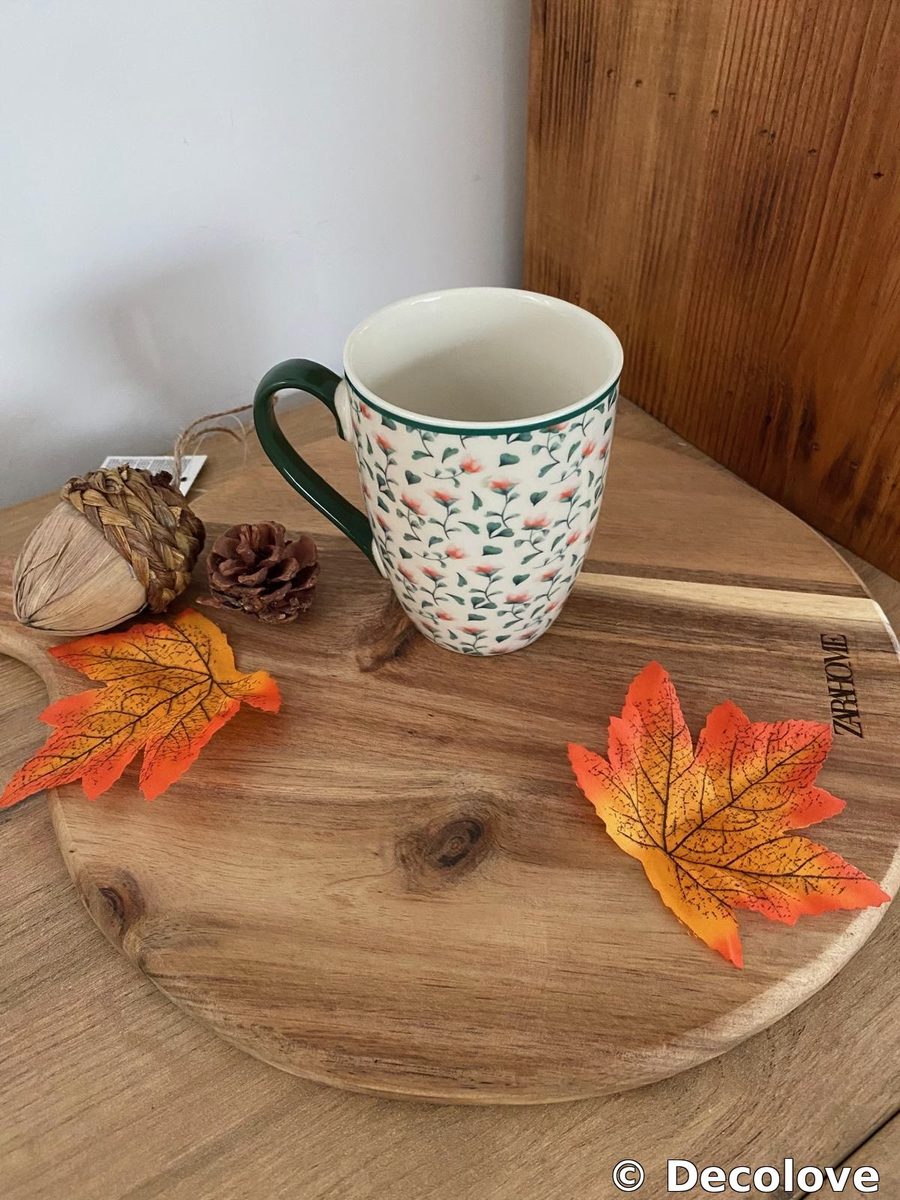 Taza floral verde (handle verde oscuro) · foto 3