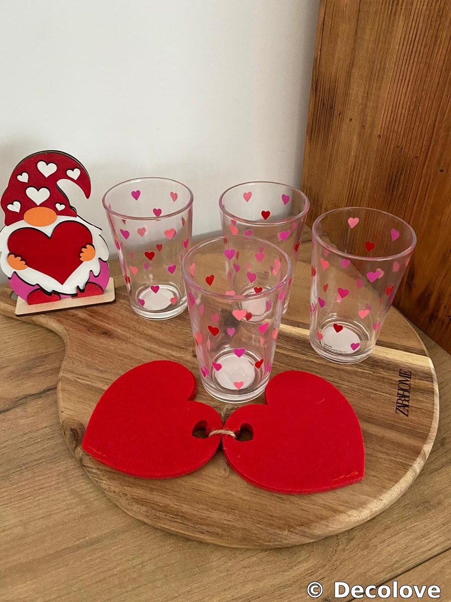 Set vasos corazones San Valentín (x4) + posavasos · foto 3