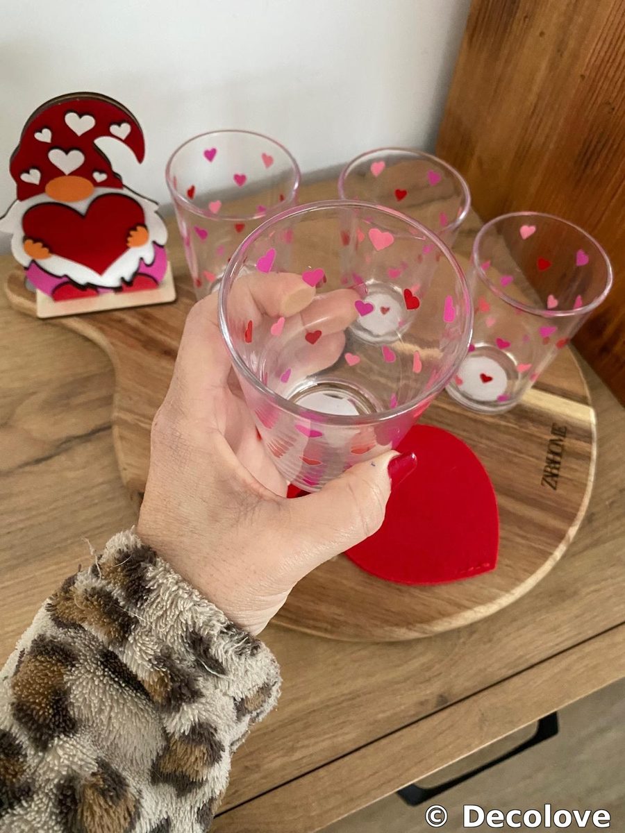 Set vasos corazones San Valentín (x4) + posavasos · foto 4